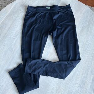 Devops Medium high waisted ultra soft navy blue leggings. Woman’s pants